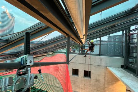 Montagearbeiten in der Höhe - Höhenarbeiten und Industrieklettern in Thüringen